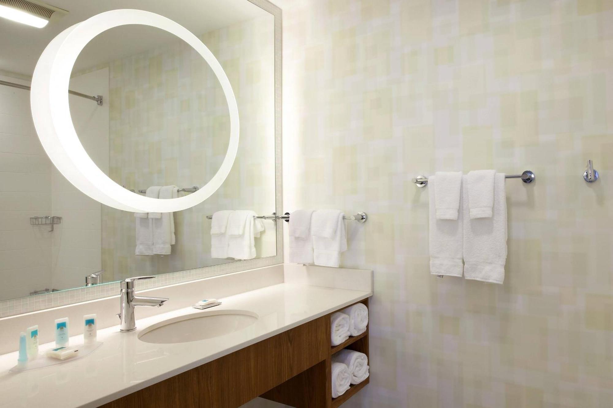 Springhill By Marriott Chicago Waukegan/gurnee Hotel 3*